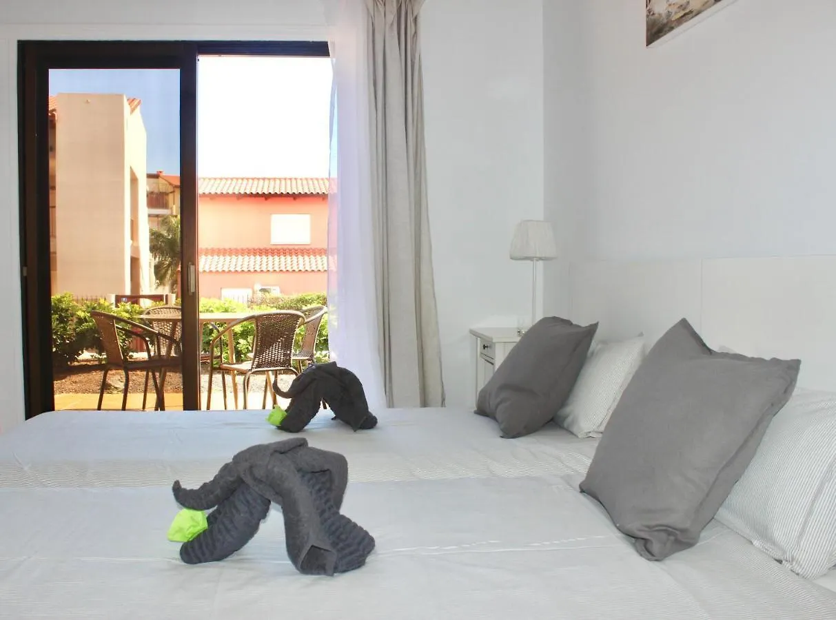 2 Bdr,2 Bath Amarilla Golf Apartment サンミゲル・デ・アボナ